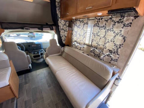 2018 Ford E-Series E-450 SD