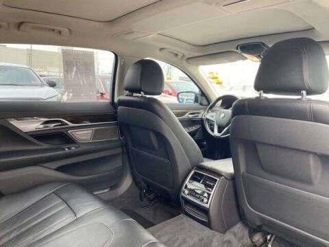 2019 BMW 7 Series 740i