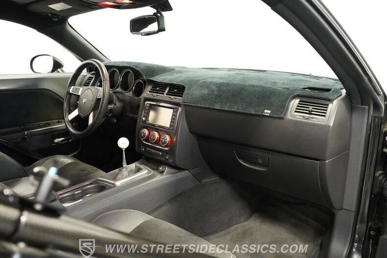 2010 Dodge Challenger SRT8