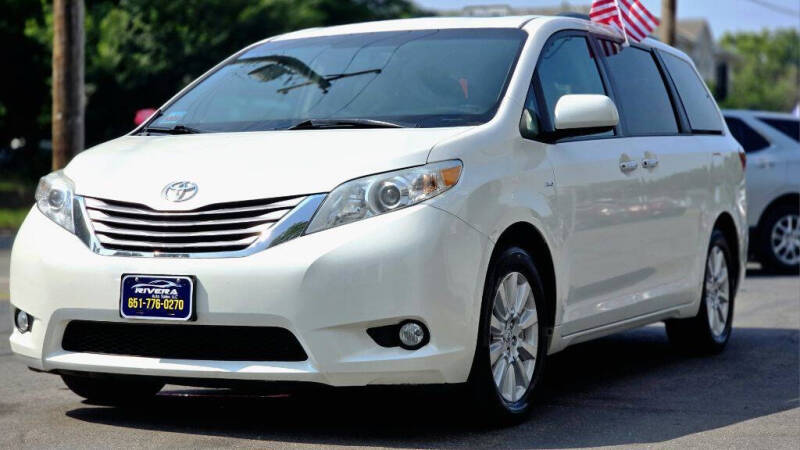2017 Toyota Sienna