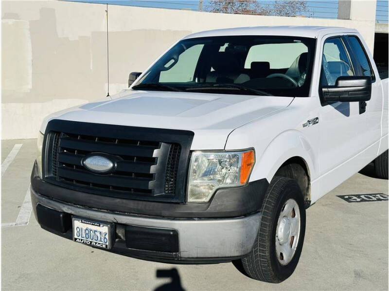 2009 Ford F-150 STX photo 8