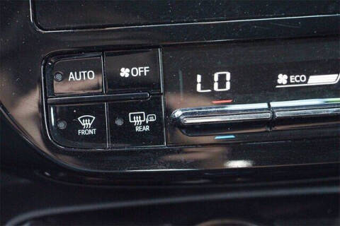 2019 Toyota Prius LE