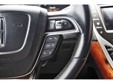 2019 Lincoln Nautilus Select