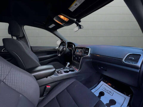 2018 Jeep Grand Cherokee Laredo