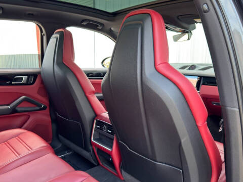 2023 Porsche Cayenne