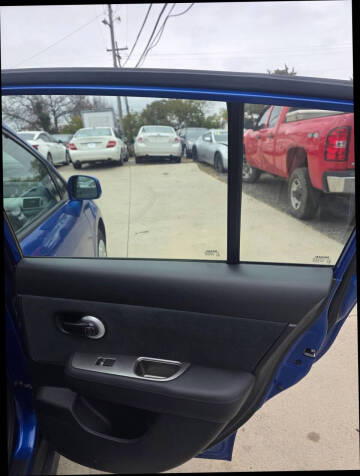 2012 Nissan Versa 1.8 S