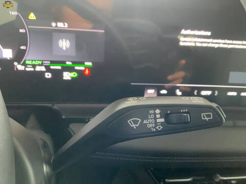 2025 Audi Q6 e-tron Premium