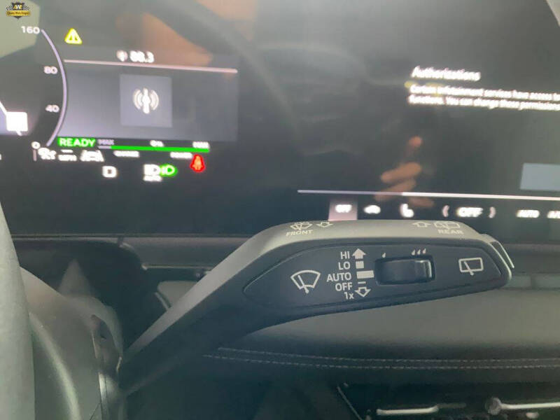 2025 Audi Q6 e-tron Premium
