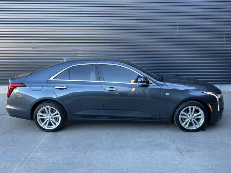 2022 Cadillac CT4 Luxury