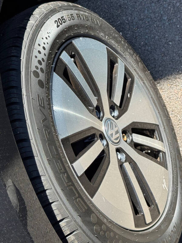 2016 Volkswagen e-Golf SE