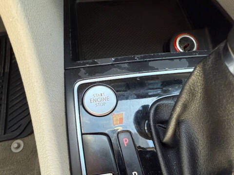 2015 Volkswagen Passat 1.8T Limited Edition