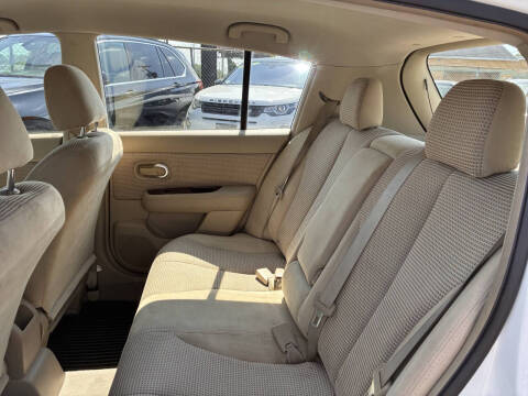 2012 Nissan Versa 1.8 SL