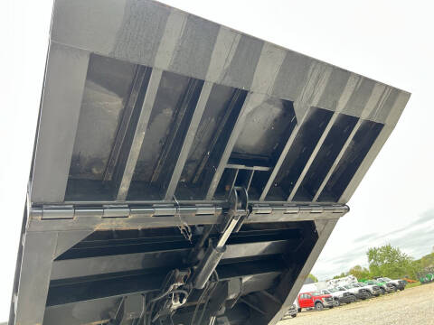 2022 Towmaster 48' Hydraulic Dove Semi