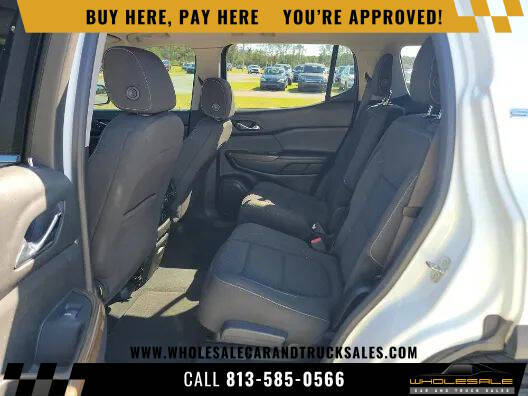 2017 GMC Acadia SLE-2