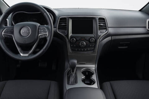 2020 Jeep Grand Cherokee Laredo