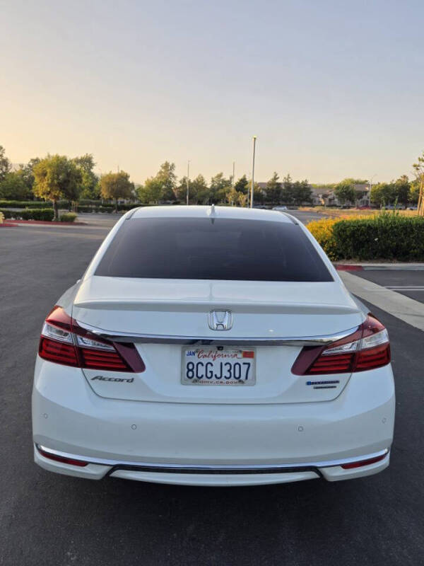 2017 Honda Accord Hybrid Touring