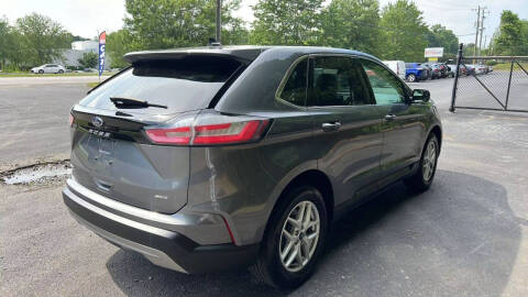 2021 Ford Edge
