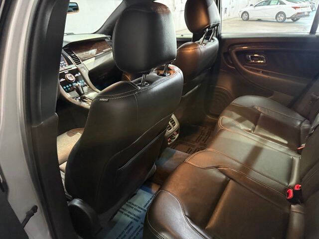 2017 Ford Taurus Limited