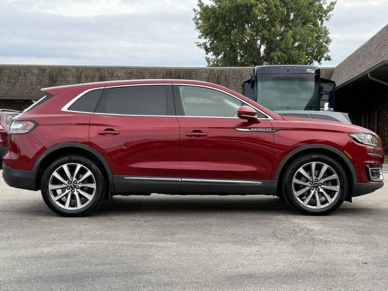 2019 Lincoln Nautilus Select