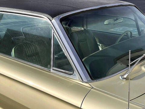 1965 Ford Thunderbird