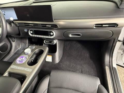 2023 Genesis GV60 Advanced