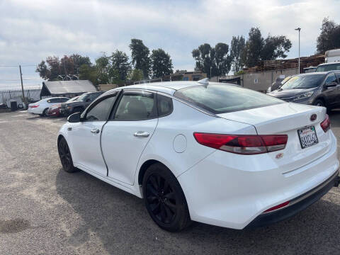 2016 Kia Optima LX