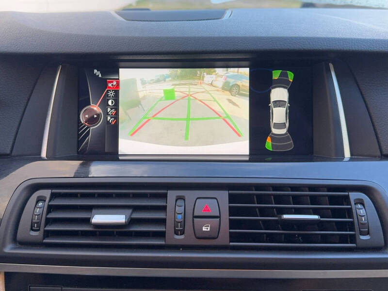 2015 BMW 5 Series 528i