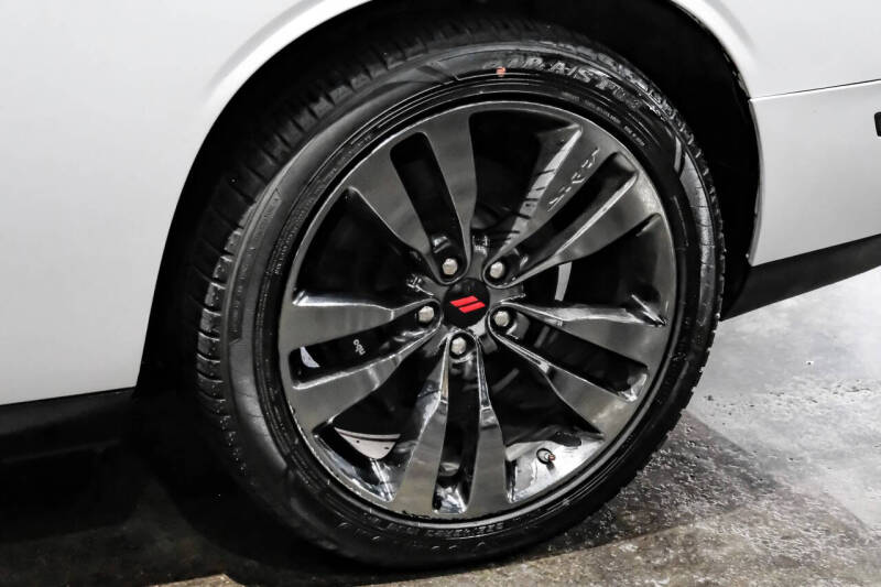 2013 Dodge Challenger SRT8 Core