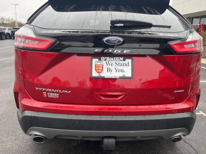 2024 Ford Edge Titanium