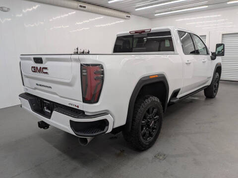 2025 GMC Sierra 3500HD AT4