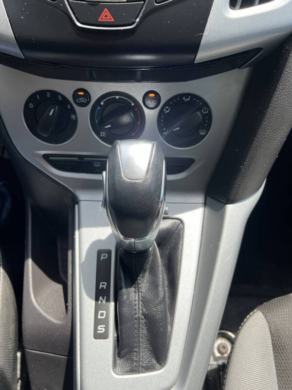 2012 Ford Focus SE