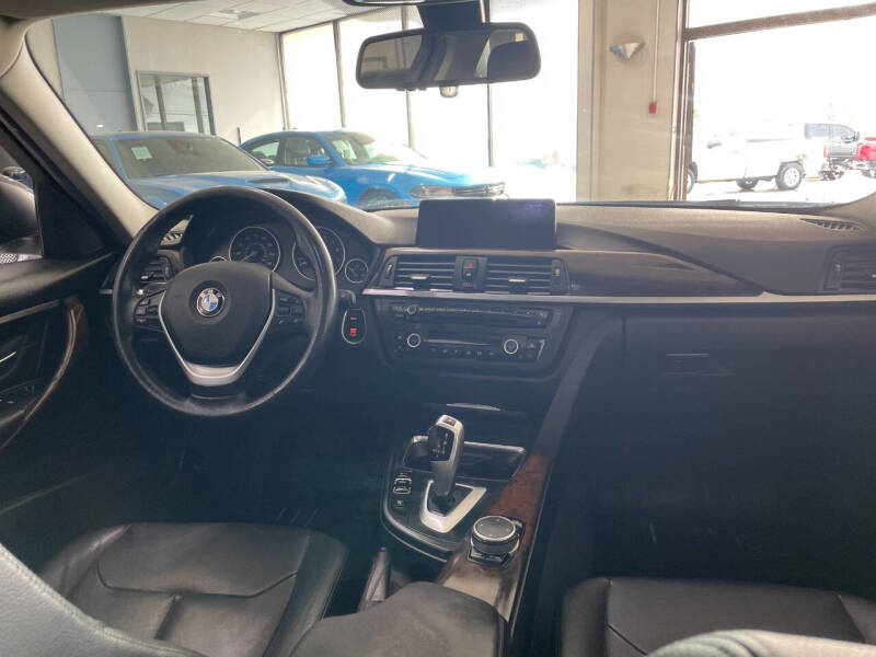 2015 BMW 3 Series 328i xDrive