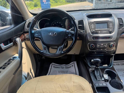 2014 Kia Sorento LX