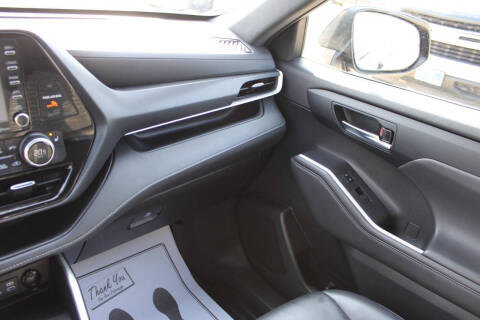 2022 Toyota Highlander XSE