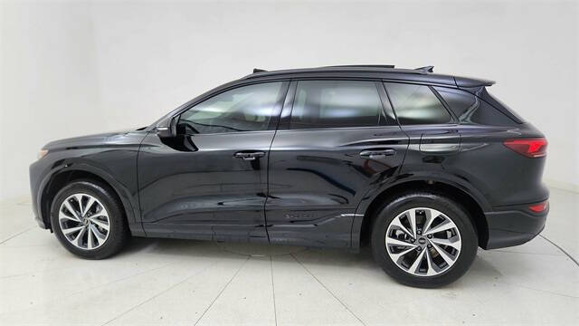 2025 Audi Q6 e-tron quattro Premium Plus