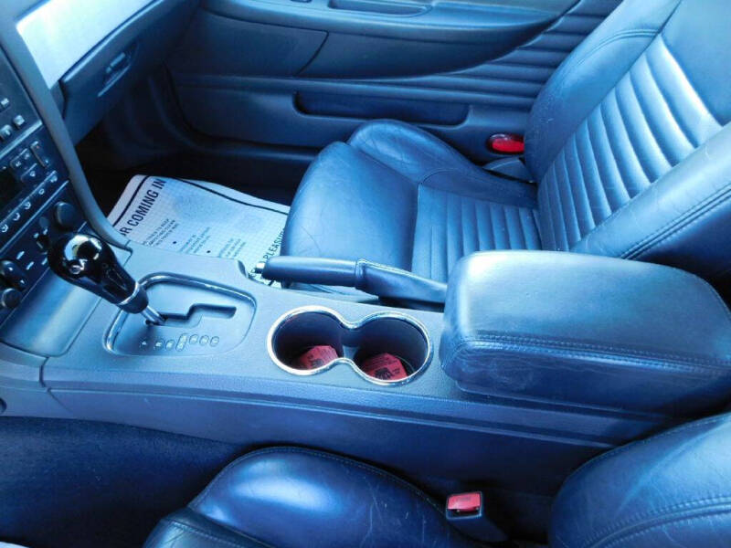 2002 Ford Thunderbird Deluxe