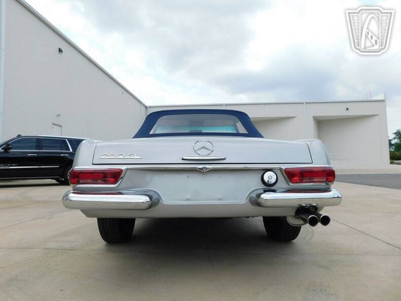 1965 Mercedes-Benz SL-Class