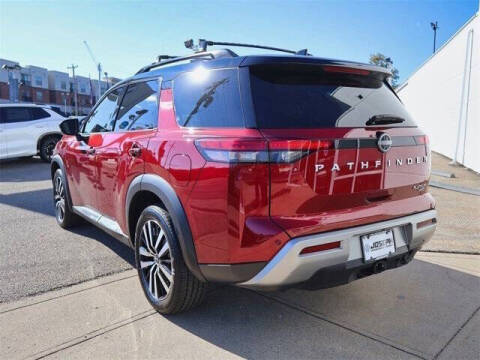 2023 Nissan Pathfinder Platinum