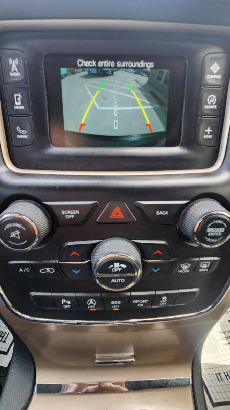 2017 Jeep Grand Cherokee Laredo E