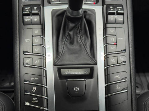 2020 Porsche Macan S