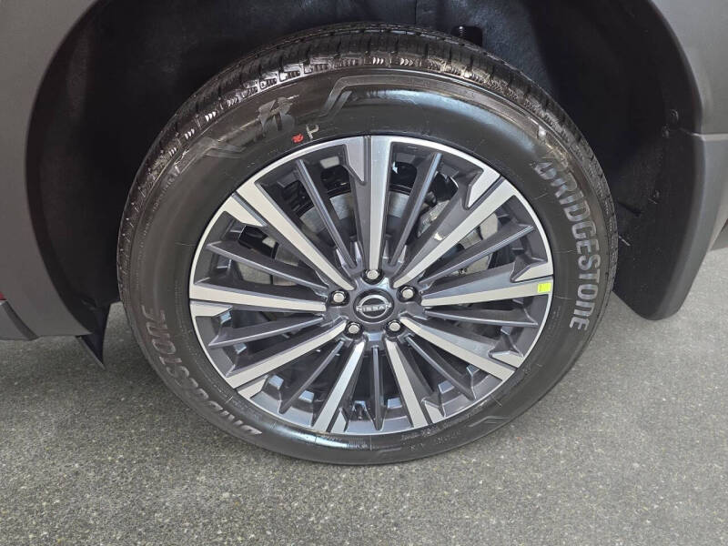 2026 Nissan Pathfinder Platinum