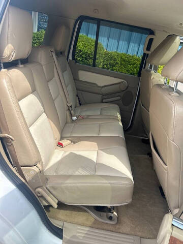 2010 Ford Explorer Eddie Bauer