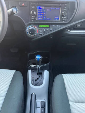 2014 Toyota Prius c