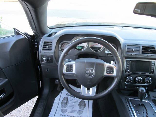 2013 Dodge Challenger SXT