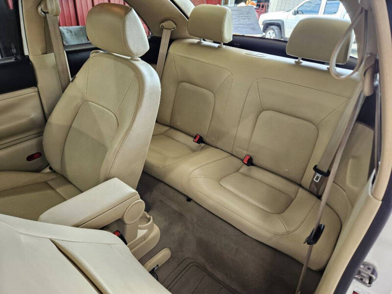 2010 Volkswagen New Beetle