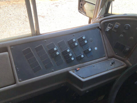 2001 International 3000IC