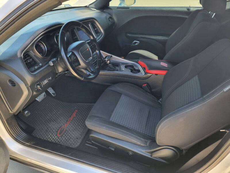 2020 Dodge Challenger SXT