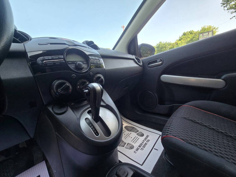 2012 Mazda MAZDA2 Touring