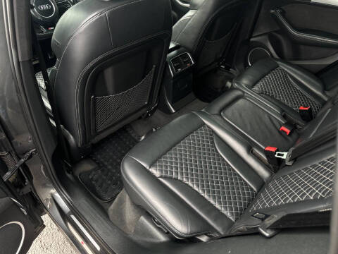 2016 Audi SQ5 3.0T quattro Prestige