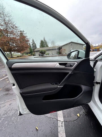 2016 Volkswagen e-Golf SE